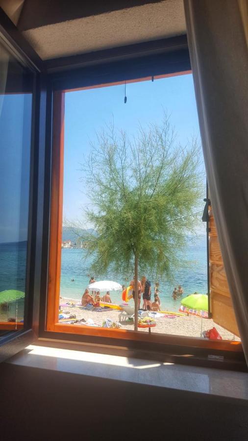 Beachfront House Sea La Vie Kastela Ngoại thất bức ảnh